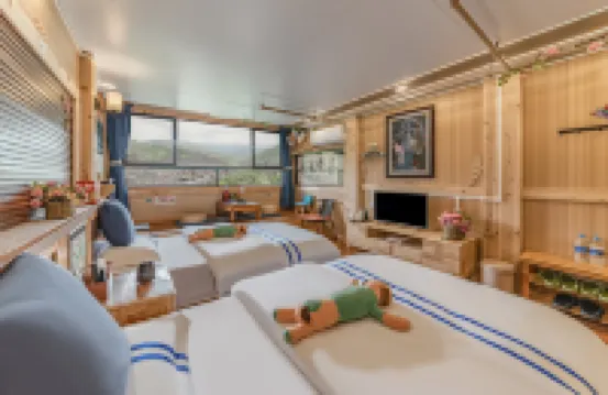 Xijiang Qianhu Miaozhai Hanshe Inn (Observation Deck Store) Hotels in Leishan