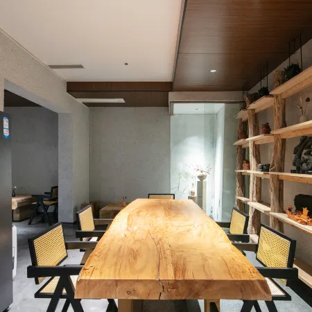 Fanjingshan Chenshan Shuyuan ( Fanjingshan East store