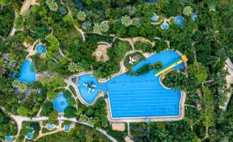 Xinyinzhan Hot Spring Holiday Resort
