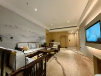 Zhengning International Hotel - Parkplatz
