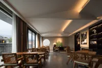 Mount Villa By T Residence (Viral infinity pool & rooftop bar | Perfect photo spot) - Morgenmad