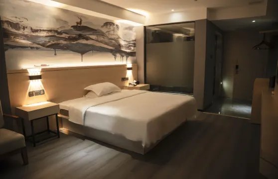 北流尊尚概念江景酒店（明珠大橋店）