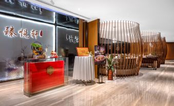 The Qube Hotel