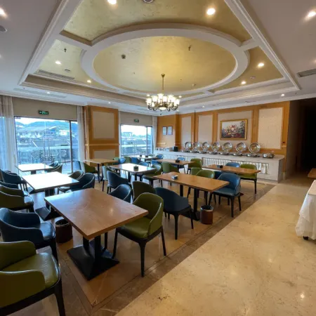 Vienna Hotel Emei Mountain high-speed railway station Maluqiao Street