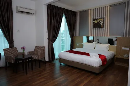 906 Premier Hotel