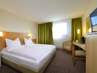 PLAZA INN Leonberg Hotels near Botnang