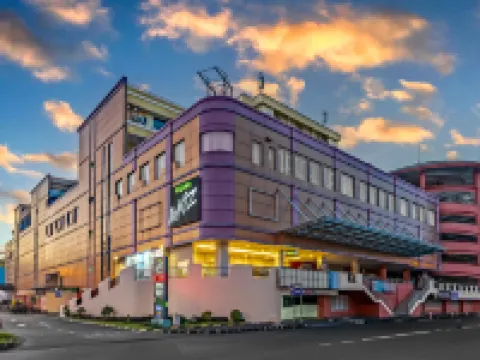 Grand Whiz Megamas Manado Hoteles en Manado