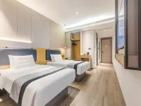 Home Inn Selected (Jinan International Garden Expo Park Innovation Valley Branch) Hotels near Changqing