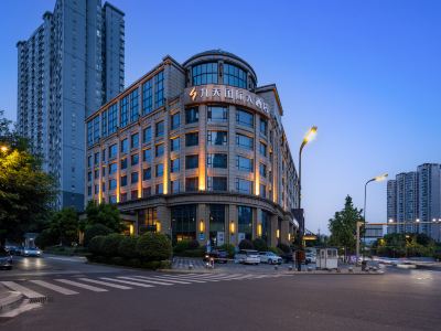 Skyline International Grand Hotel