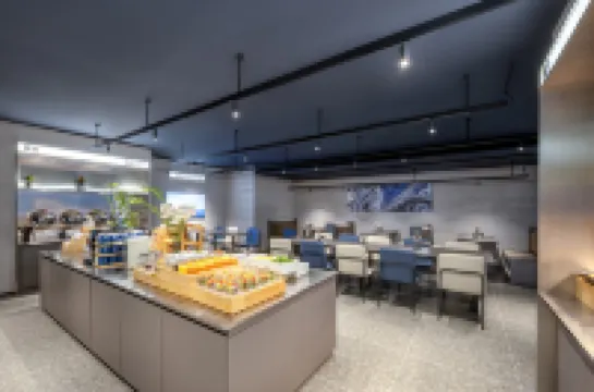 Atour Light Hotel Shanghai Bund Dashijie MetroStation (Great World)