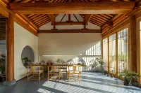 Sishijiu Hot Spring Homestay (Xinzhou Ancient City Branch)