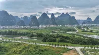 Yangshuo Lanruoting homestay - غرفة مطلة على الجبل