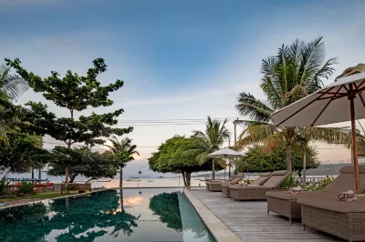 Kokomo Resort Gili Gede Hotel dekat Desert Point