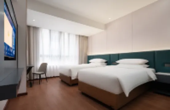 Ruibai Cloud Hotel (Meilan International Airport T1 & T2 Terminal Store)