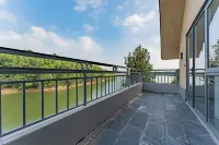 Flower Building Yichang Lakeside Mountain House B&B (Three Gorges Airport Yuting Industrial Zone) Hotels near Yichang Sanxia Airport