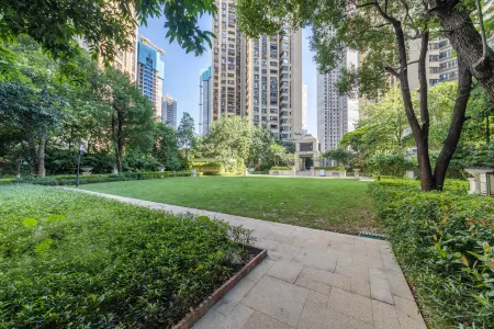 Mango 100 Apartment (Shenzhen Pingshan High-speed Railway Station Cultural Settlement Store)