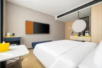 전쉔 유에쥐 호텔 (허츠 이저우 버스 터미널)