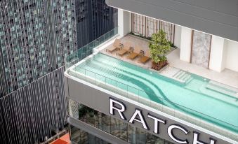 The Quarter Ratchayothin by UHG
