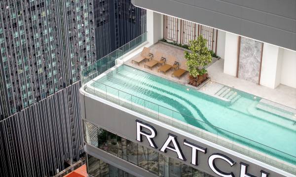 The Quarter Ratchayothin by UHG