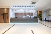 GuanglvGuangyuezhen Hotel (xinzhu Road Branch) - 3-Star