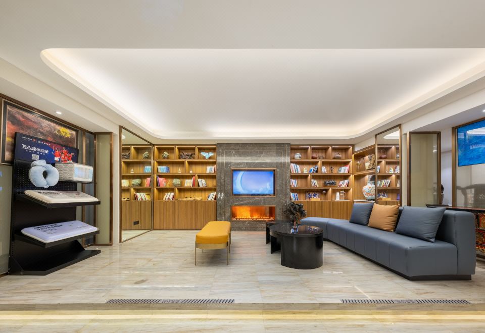 홈 인 플러스 호텔