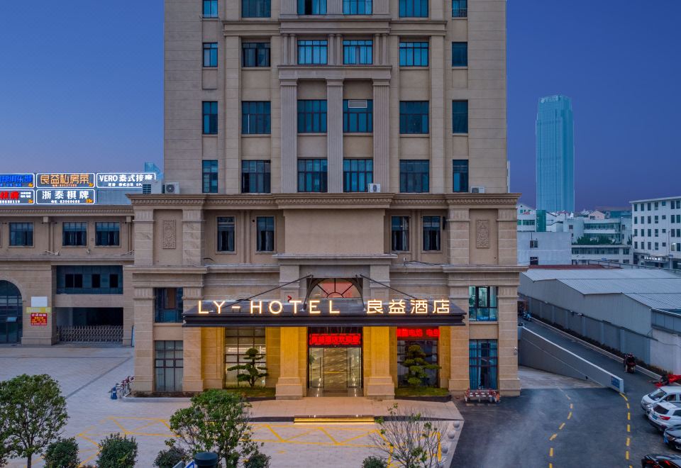 hotel overview picture