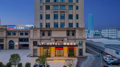 Liangyi Hotel