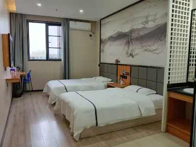 Zhiduo Bao Hotel (Jingzhou Railway Station)