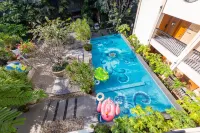 T12 Fuju Leisure Resort Hotel (Xingguang Night Market Branch, Jinghong Gaozhuang, Xishuangbanna) - piscina