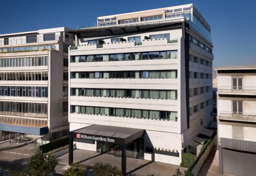 힐튼 가든 인 아테네의 루프탑 수영장 이미지