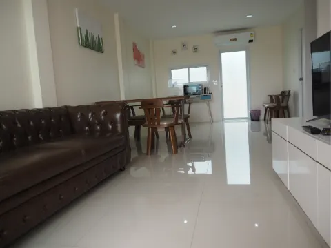 บ้านพัก 4 ห้องนอน TH6, TH8-10