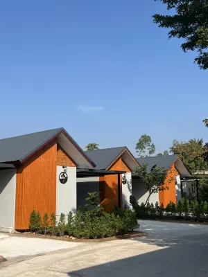 Baanbua riverview resort Hotels in Thung Tako
