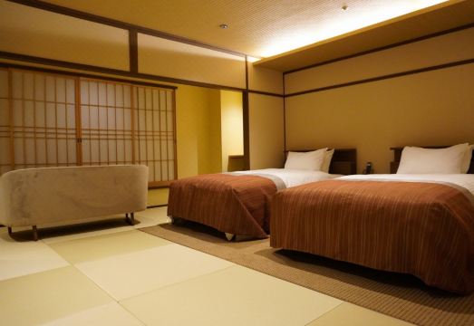 유노모리 비슌카쿠 부대시설