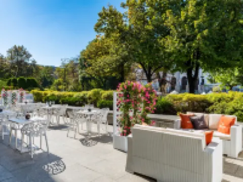 華沙維多利亞索菲特酒店 鄰近亞當·密茨凱維奇文學博物館的酒店