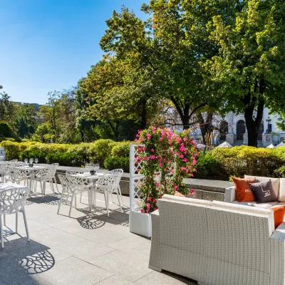 Sofitel Warsaw Victoria Hotels near Presidential Palace in Warsaw