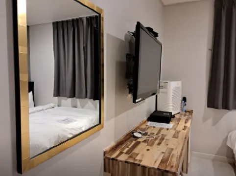 Vallas Hotel & Guest House