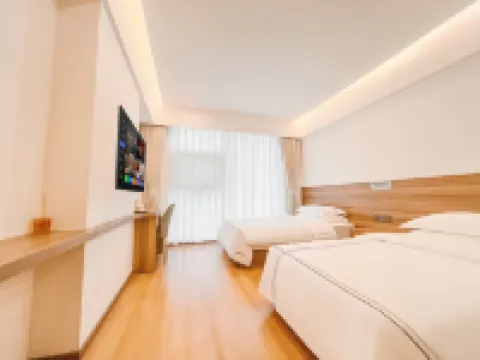 譽澗智選飯店（都江堰高鐵站融創樂園店）