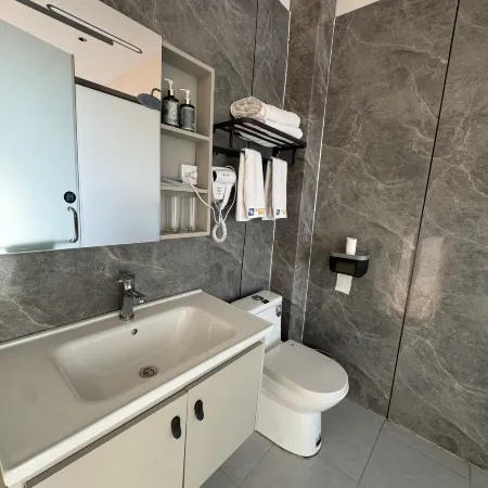 Blue Will Hotel (Gushi Zhongyuan Road Xiushui Park)