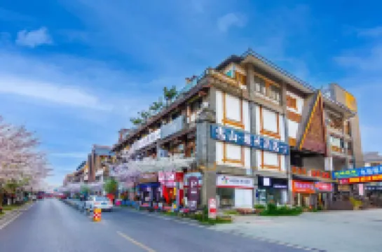 Snow Mountain. Vista  Hotel