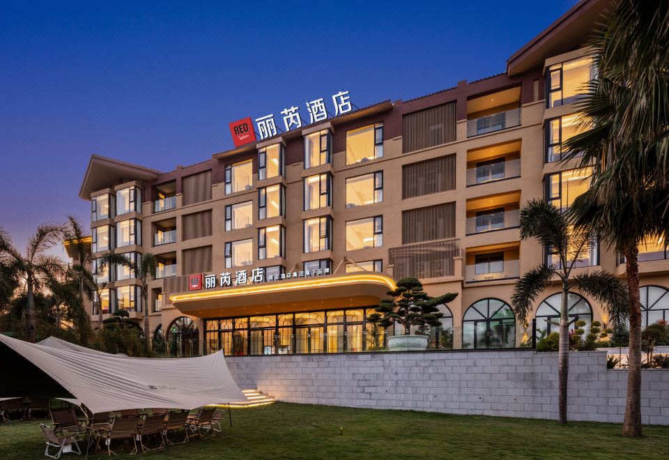 hotel overview picture