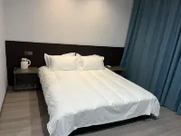 Houbo E-Sports Hotel (Hongdou Square Chuangye University)