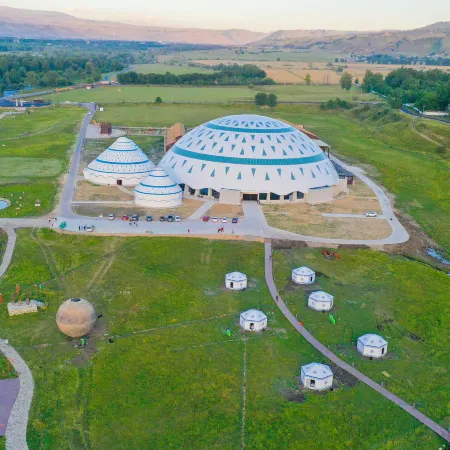 Xinjiang Cultural Tourism Nalati Resort Hotel