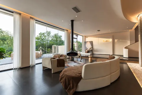 Tingshan Jiaoxia · Homestay: A Designer Riverside Mountain-View Retrea