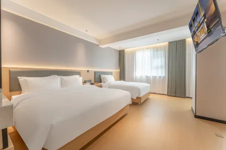 Elong ME Hotel (Xianyang Railway Station Xizang Minzu University) Отели рядом с достопримечательностью «Shaanxi Finance and Economics Vocational and Technical College»