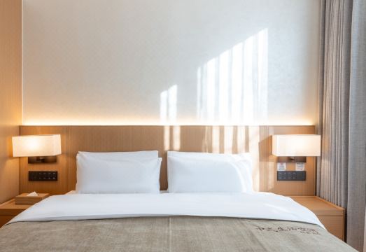 첸나 호텔 객실 인테리어