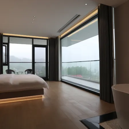 CloudHaven · Family Vacation Stay (Xialin Jiutian Silver Falls Scenic Area Branch)