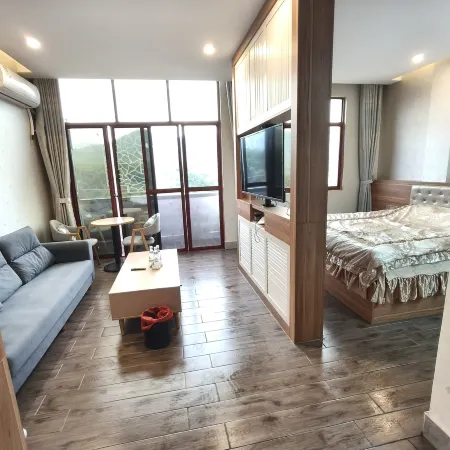 Dongxing Luming Mountain Villa (Beilun Estuary Nature Reserve)