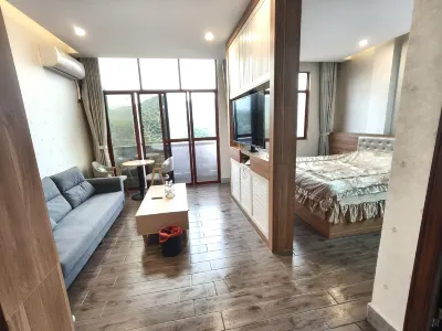 Dongxing Luming Mountain Villa (Beilun Estuary Nature Reserve)