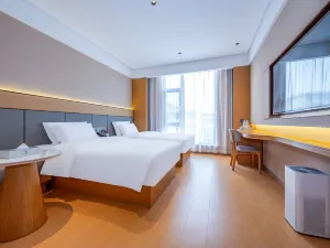 Yindige Hotel (Huazhou)