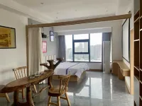 Lushanhai Homestay (Changchun Yinhe Xintiandi Branch) Hotels near Changyi Station